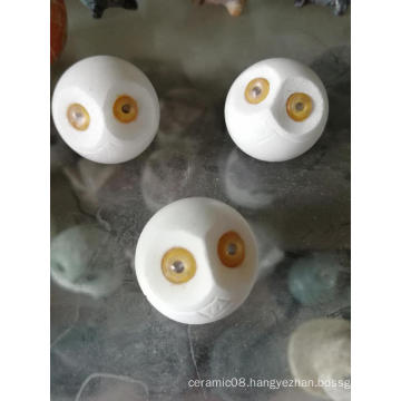 White jade owl stone carvings